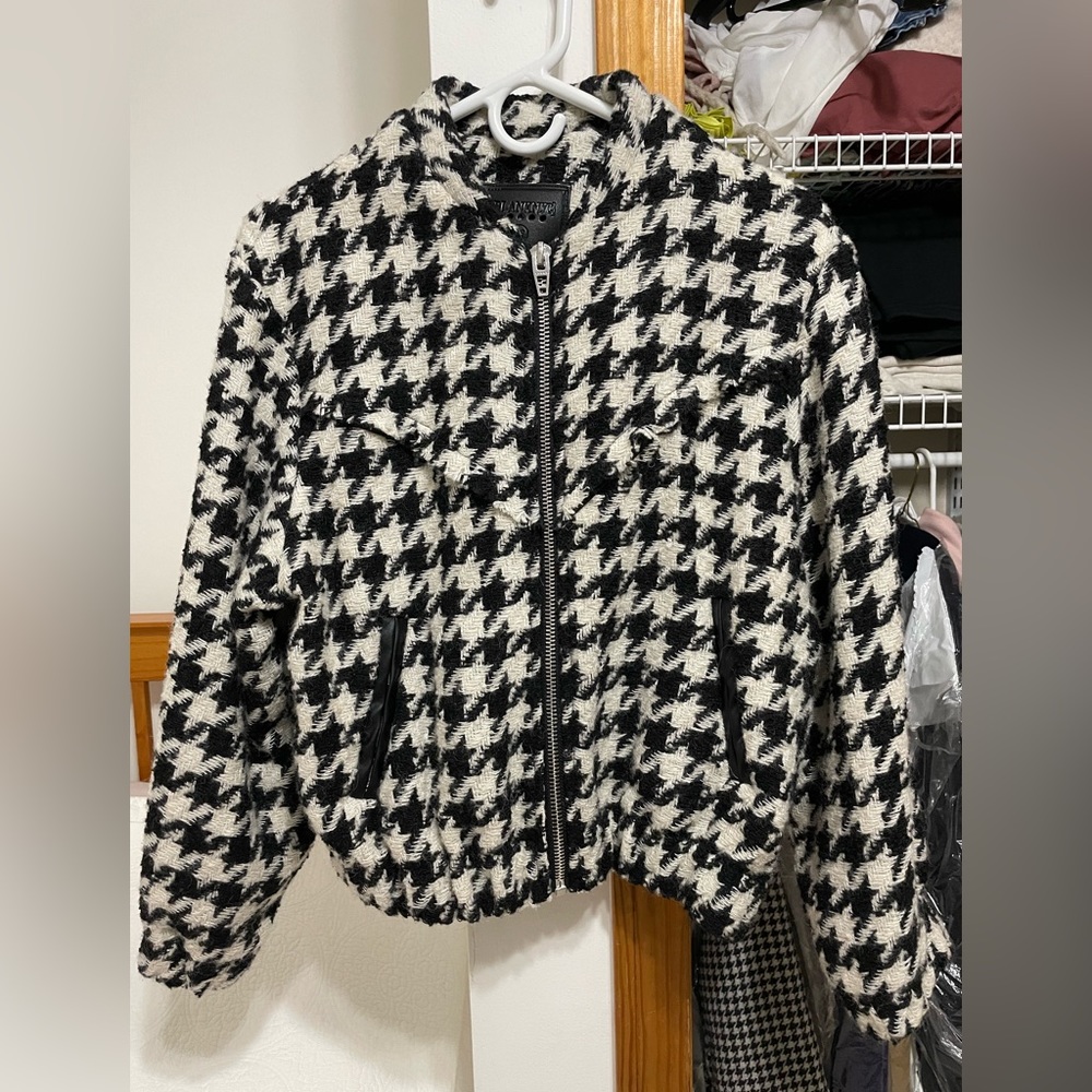 BLANKNYC BOMBER JACKET LARGE HOUNDSTOOTH BLACK AND WHITE XSMALL